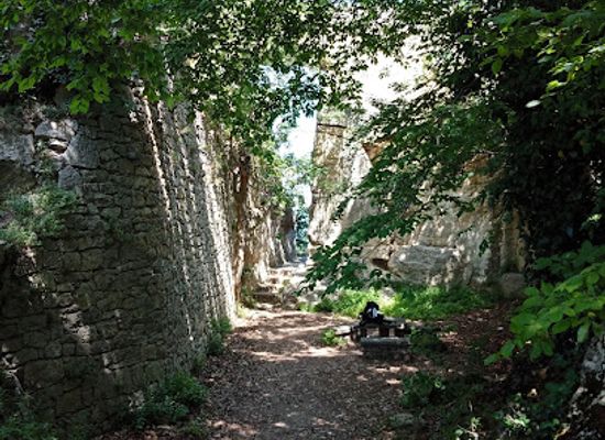 san-marino/monte-pulito/landmark/antro-della-contemplazione