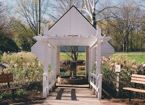 indiana/carmel/landmark/flowing-well-park