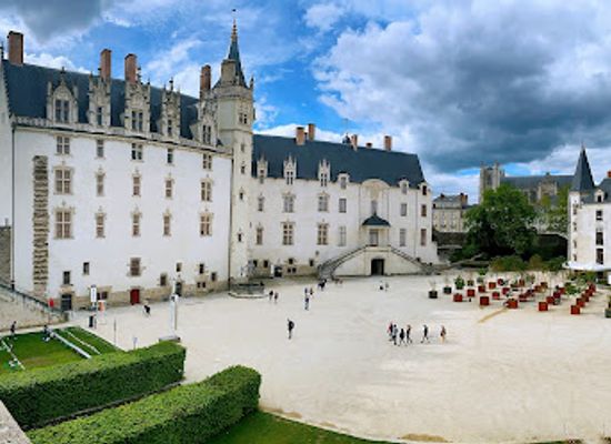 france/nantes/bouffay/landmark/chateau-des-ducs-de-bretagne
