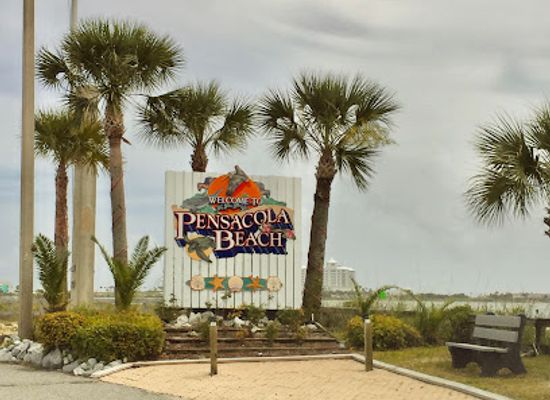 florida/pensacola-beach/landmark/welcome-to-pensacola-beach-sign