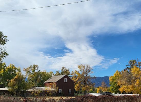 colorado/canon-city/landmark/colon-orchards