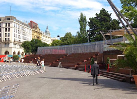 austria/vienna-woods/landmark/rathausplatz