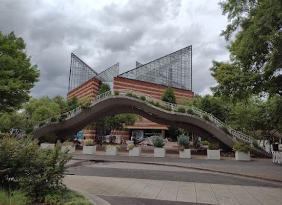 alabama/tennessee-valley/landmark/tennessee-aquarium