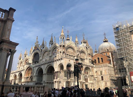 italy/venice/san-marco/landmark/carmagnola-head