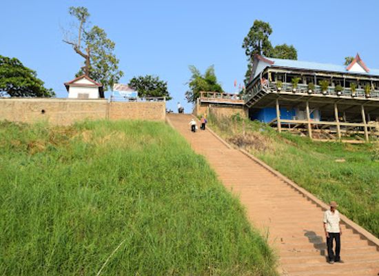 cambodia/kratie/landmark/kratie-ferry-boat-port