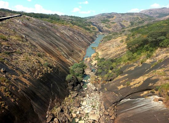 zimbabwe/lowveld/landmark/lake-mutirikwi-recreational-park
