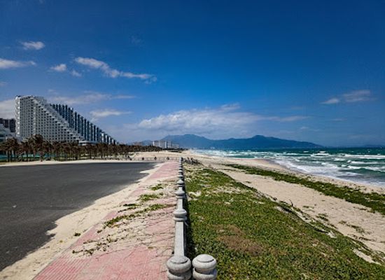 vietnam/nha-trang/landmark/bai-dai