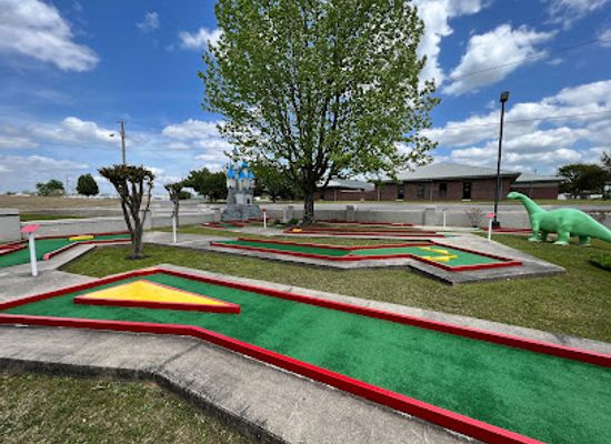 alabama/decatur/landmark/funland-mini-golf