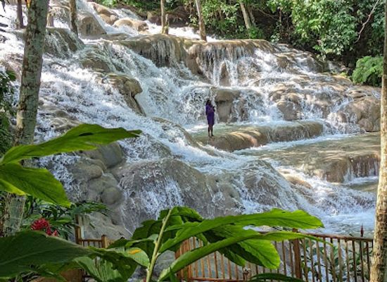 jamaica/middlesex-county/landmark/the-world-famous-dunn-s-river-falls-park