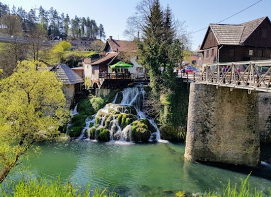 croatia/lika/landmark/korana