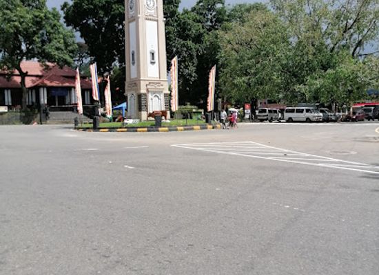 sri-lanka/ratnapura/landmark/rathnapura-clock-tower