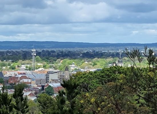 australia/central-victoria/landmark/black-hill-lookout