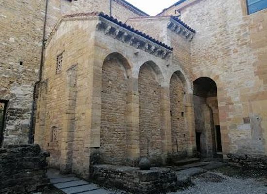spain/asturias/landmark/camara-santa