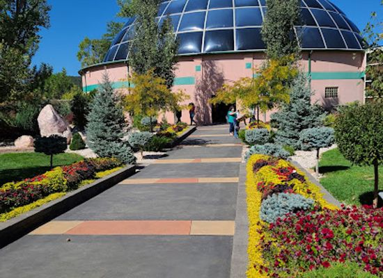 south-dakota/badlands/landmark/reptile-gardens