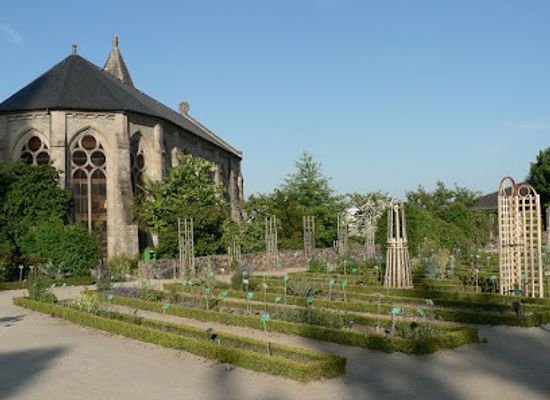 france/limoges/landmark/jardin-botanique-de-l-eveche
