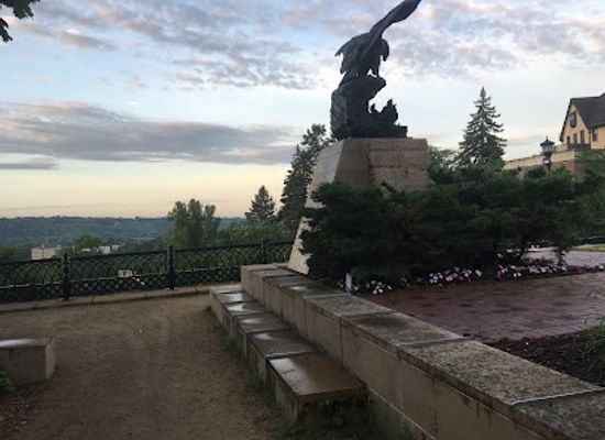 minnesota/saint-paul/cathedral-hill/landmark/summit-overlook-park