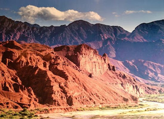 argentina/cafayate/landmark/cafayate-square