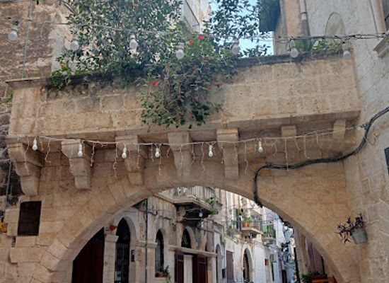 italy/bari/landmark/infopoint