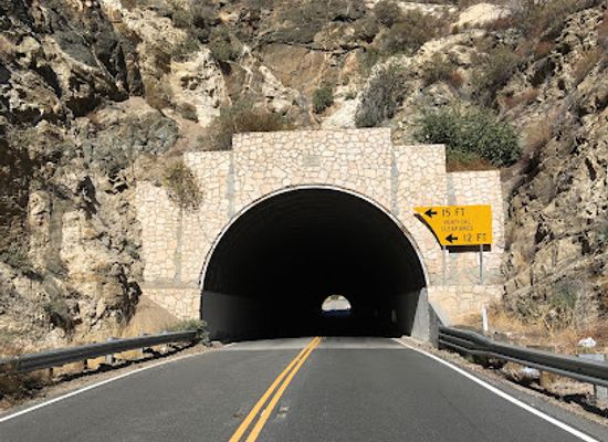 california/south-coast/landmark/hidden-springs-tunnel