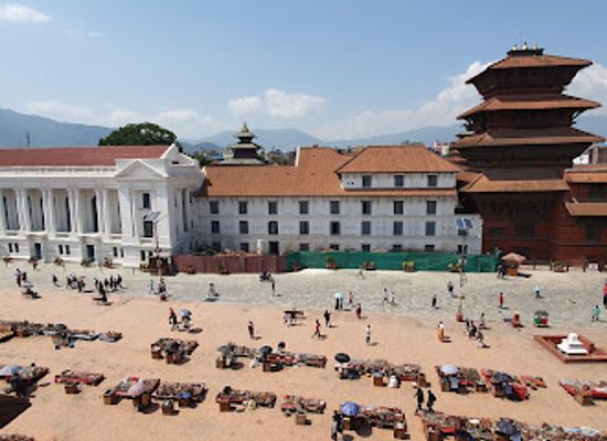 nepal/kathmandu/landmark/basantapur-dabali
