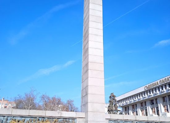 bulgaria/burgas/landmark/alyosha-monument