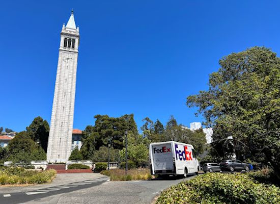 california/berkeley/telegraph-avenue/landmark/the-campanile