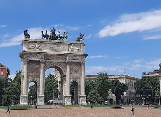 italy/milan/landmark/piazza-sempione