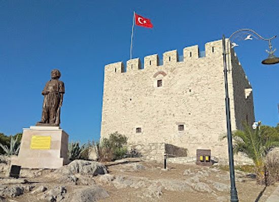 turkiye/kusadasi/long-beach/landmark/historical-kusadasi-city-walls