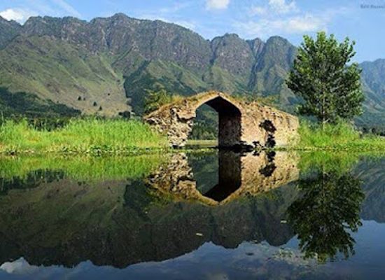 india/kashmir-great-lakes/landmark/oont-kadal