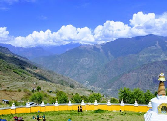 bhutan/lhuntse-district/landmark/lhuentse-takela
