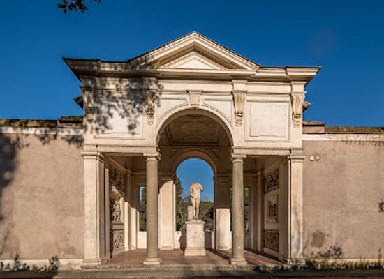 italy/lazio/landmark/villa-medici