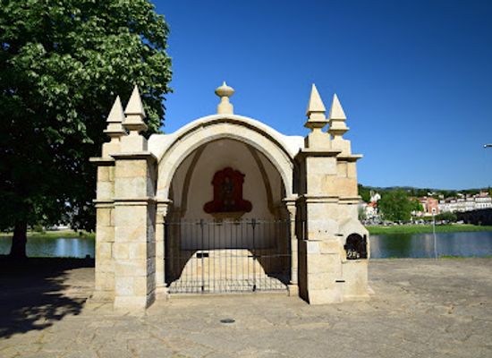 portugal/ponte-de-lima/landmark/capela-do-anjo-da-guarda