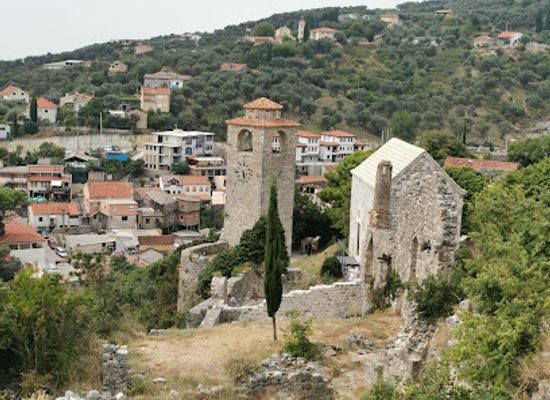 montenegro/banjani/landmark/old-town-bar