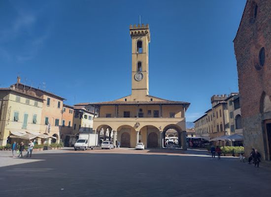 italy/valdarno/landmark/palazzo-d-arnolfo