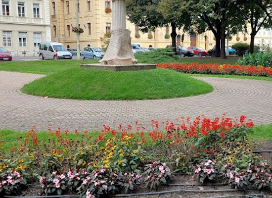 hungary/szeged-csanad/landmark/szechenyi-square
