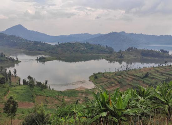 rwanda/northern-province/landmark/lake-ruhondo