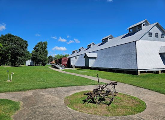 arkansas/southwest-arkansas/landmark/seed-warehouse-no-5