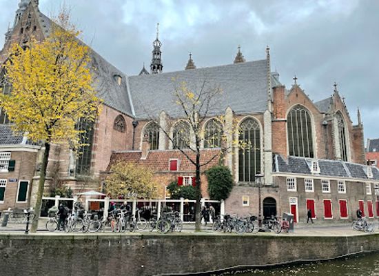 netherlands/amsterdam/oud-zuid/landmark/oude-kerk-amsterdam