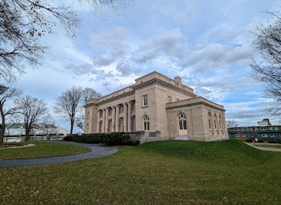 canada/montreal/landmark/chateau-dufresne