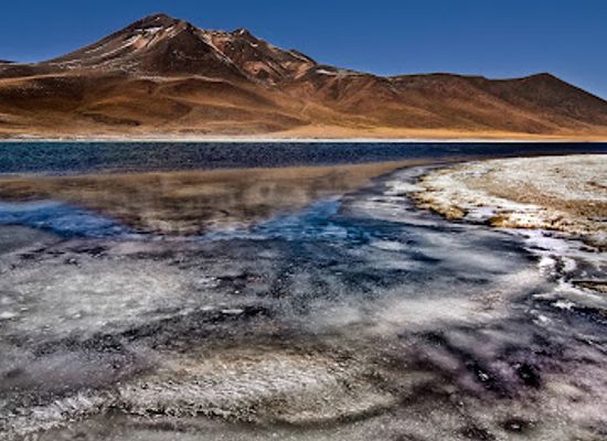 chile/valle-de-la-luna/landmark/lagunas-miscanti-y-miniques