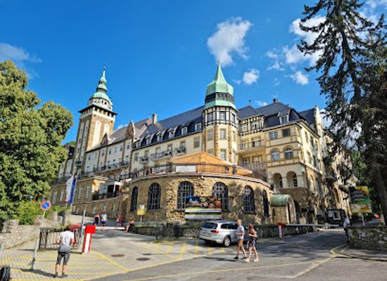 hungary/miskolc/landmark/lillafuredi-fuggokertek