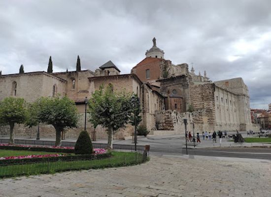 spain/valladolid/landmark/cathedral-of-valladolid