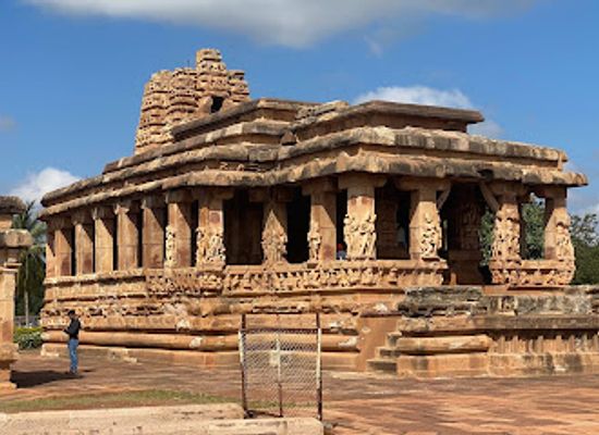 india/hampi/landmark/shri-lakshmi-narasimha-temple