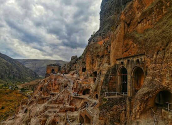 georgia/vardzia/landmark/vardzia-cavetown-viewpoint