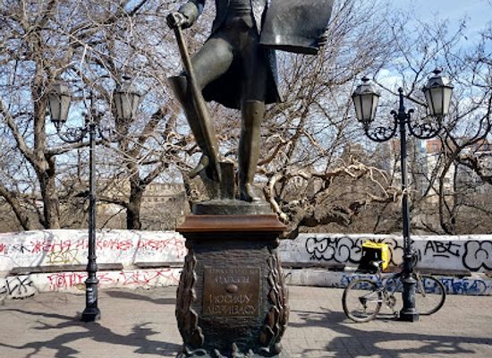 ukraine/odessa-region/landmark/monument-to-de-ribas