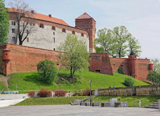 poland/lesser-poland/landmark/napoleon-s-great-army-square
