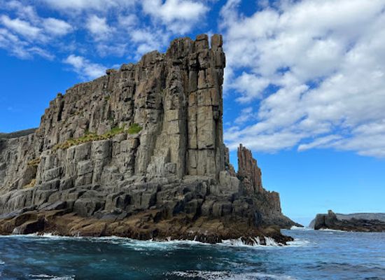 australia/tasman-peninsula/landmark/tasman-island-cruises