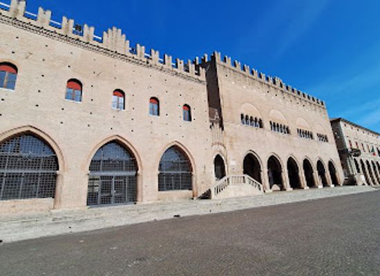 italy/rimini/landmark/palazzo-dell-arengo