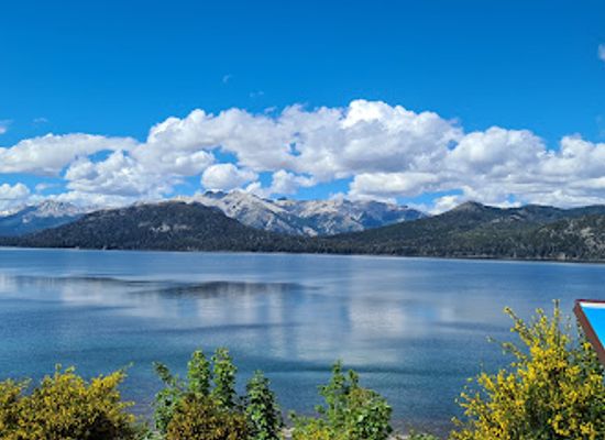 argentina/patagonia/landmark/puerto-anchorena-isla-victoria