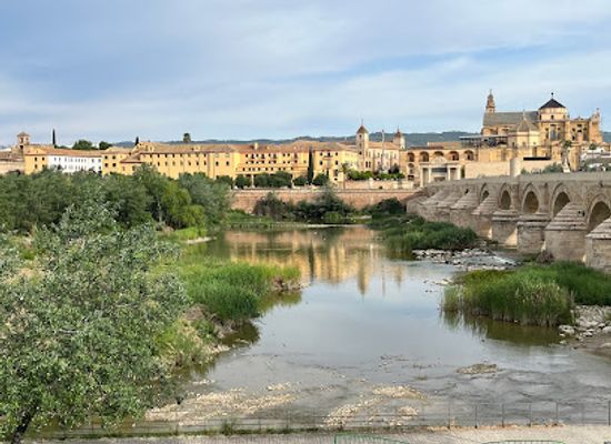 spain/granada/landmark/puente-romano